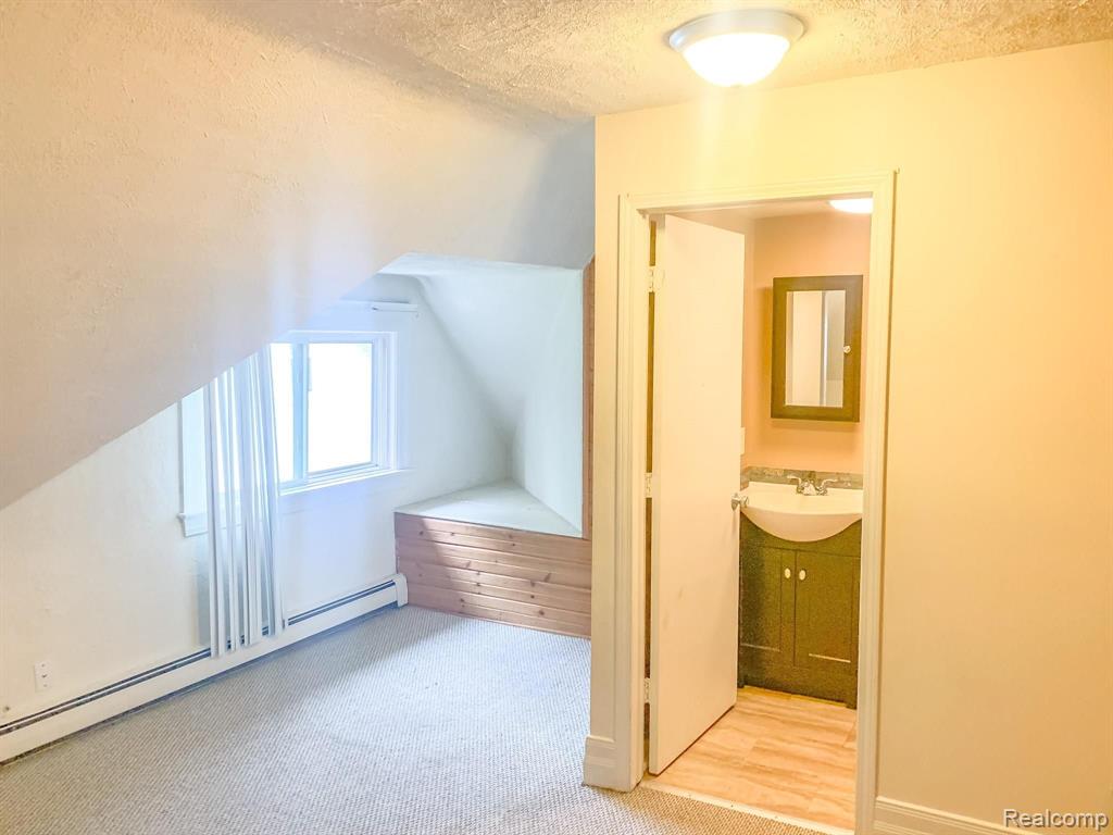 305 Twelve Mile Road, Unit 3 Royal Oak, MI 48073 - Photo 7 of 11