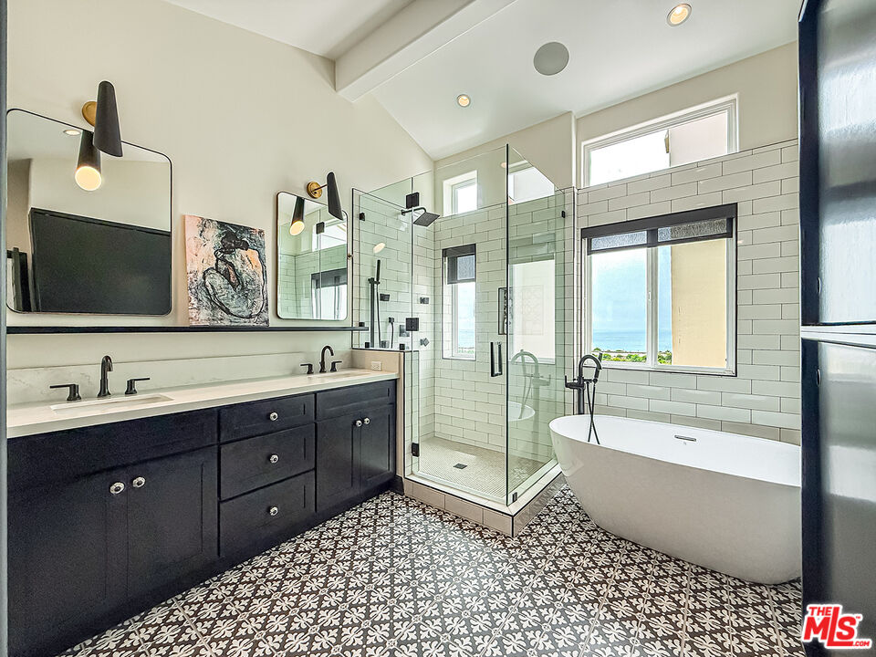 6416 Lunita Road, Unit 108 Malibu, CA 90265 - Photo 19 of 38