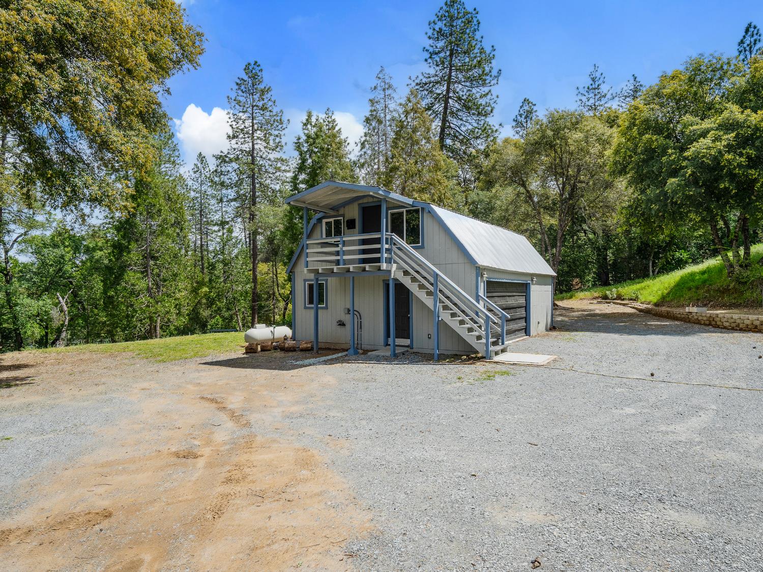 7131 Mt Aukum Road Somerset, CA 95684 - Photo 3 of 30