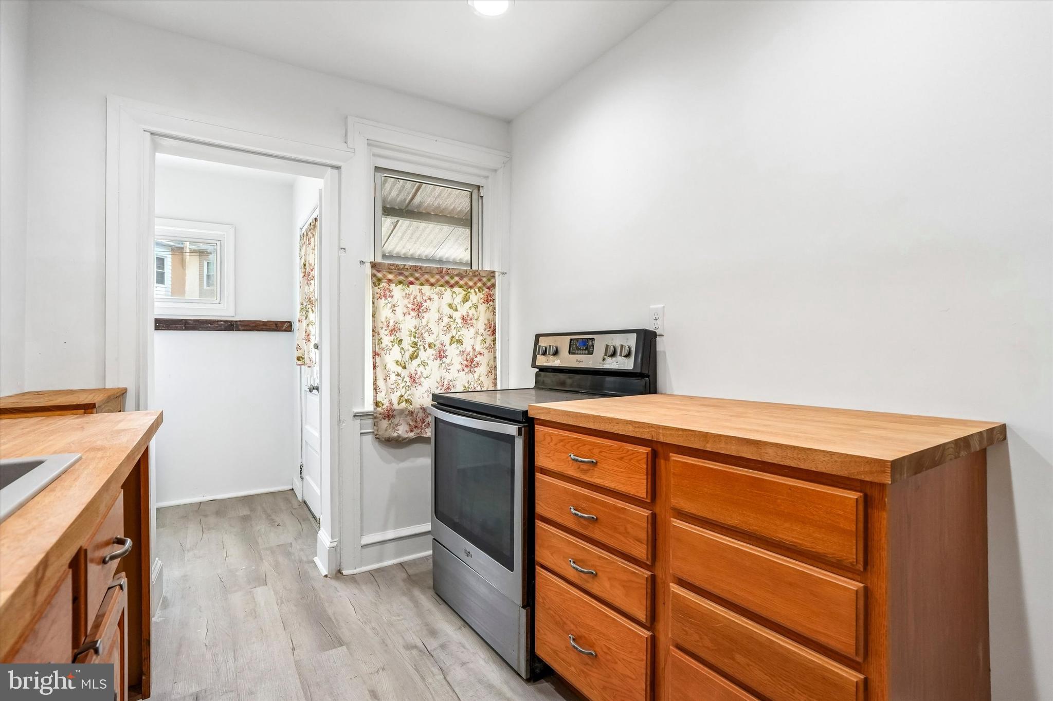 5011 Copley Road Philadelphia, PA 19144 - Photo 10 of 29 Gallery Image 10