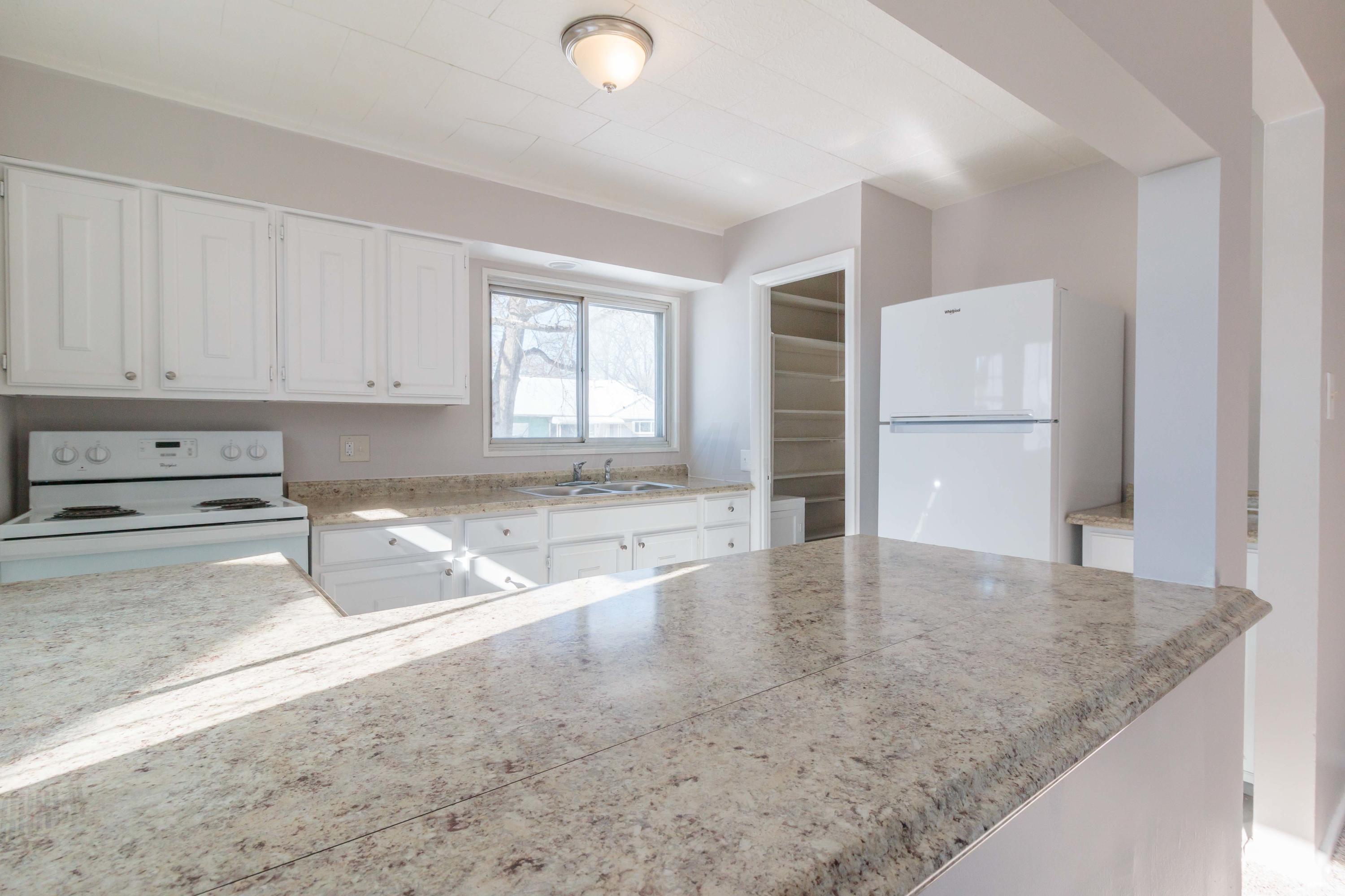 1338 Country Club Road Columbus, OH 43227 - Photo 12 of 42 Gallery Image 12