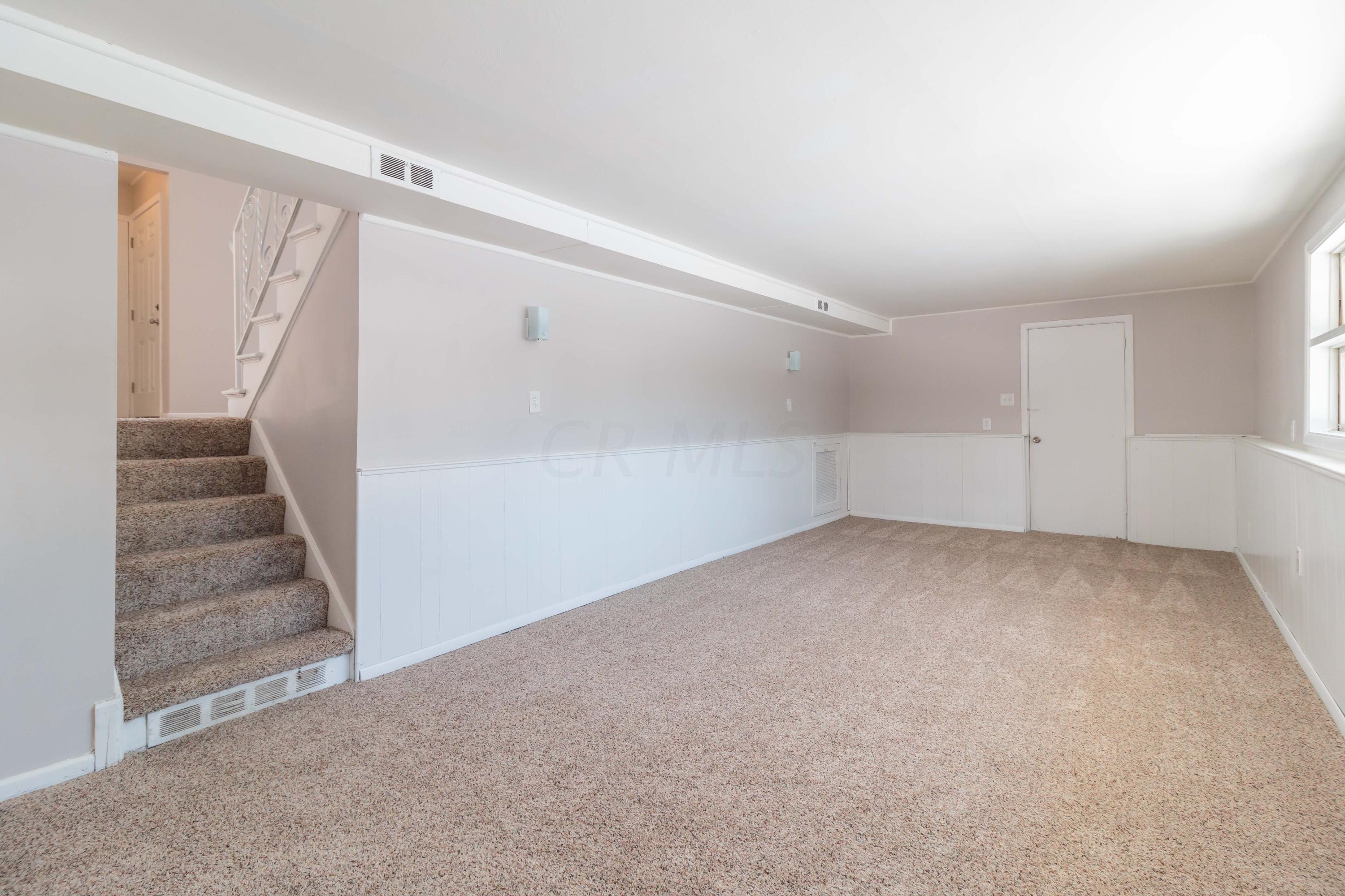 1338 Country Club Road Columbus, OH 43227 - Photo 18 of 42 Gallery Image 18