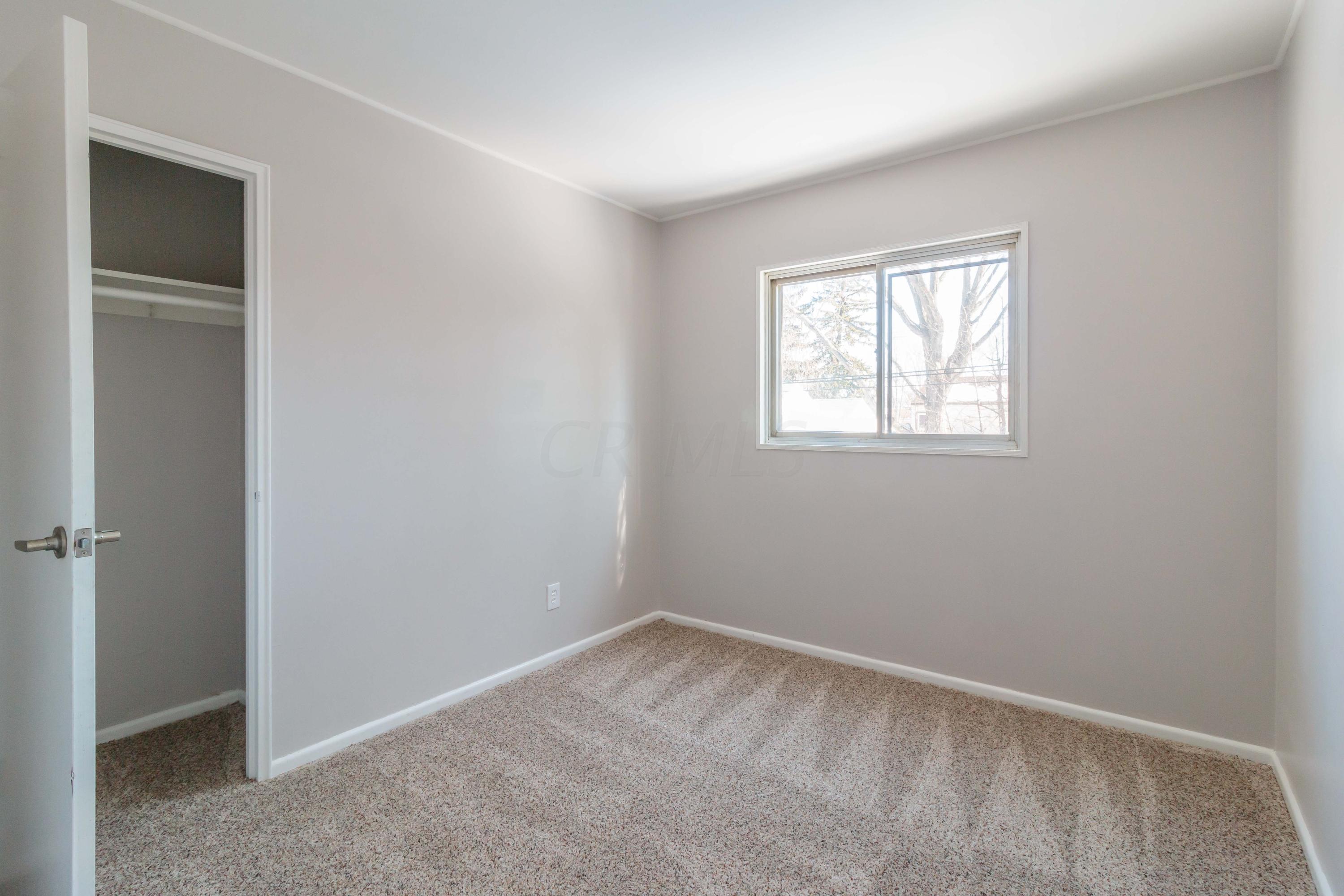 1338 Country Club Road Columbus, OH 43227 - Photo 31 of 42 Gallery Image 31