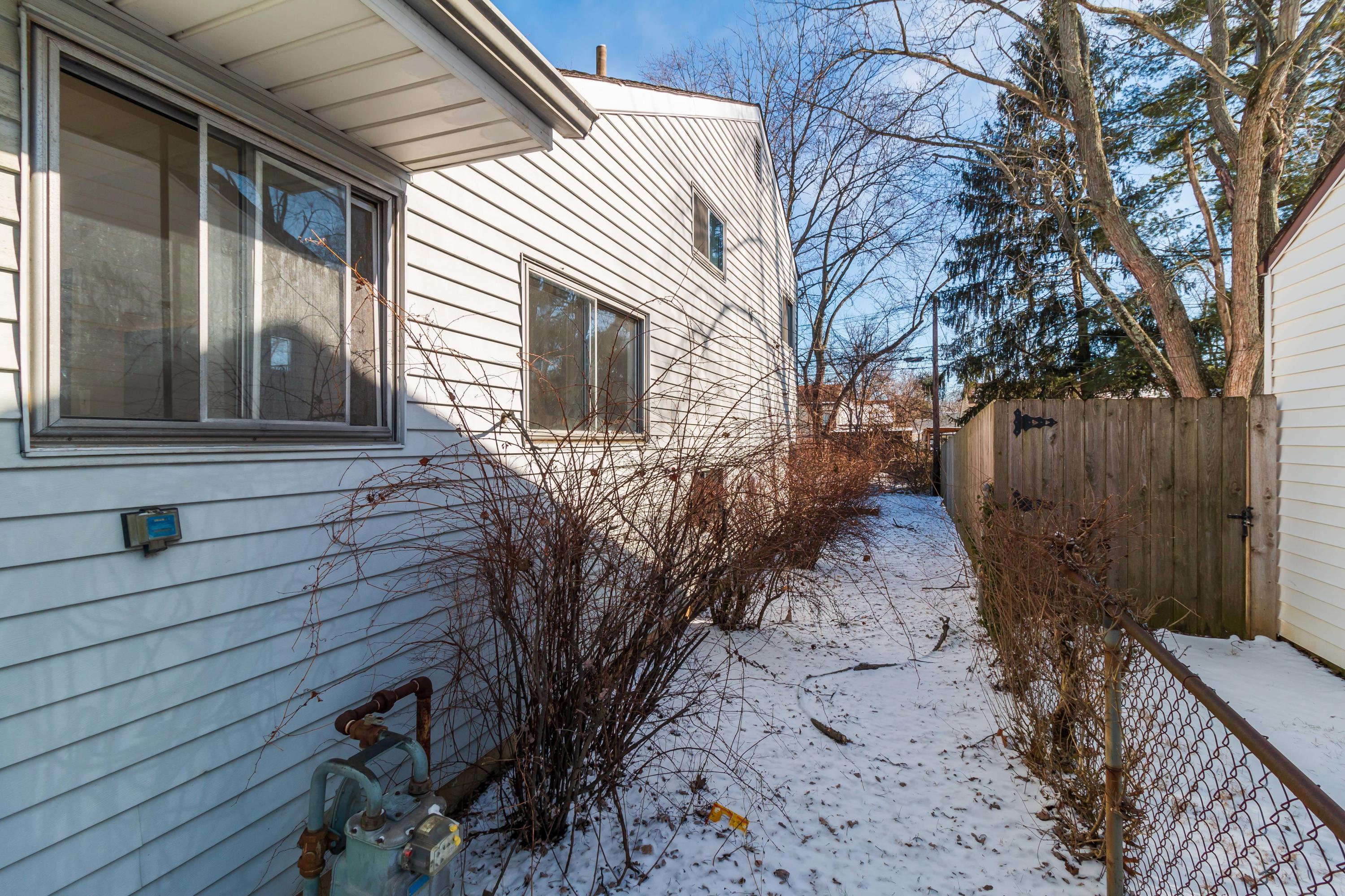 1338 Country Club Road Columbus, OH 43227 - Photo 38 of 42 Gallery Image 38