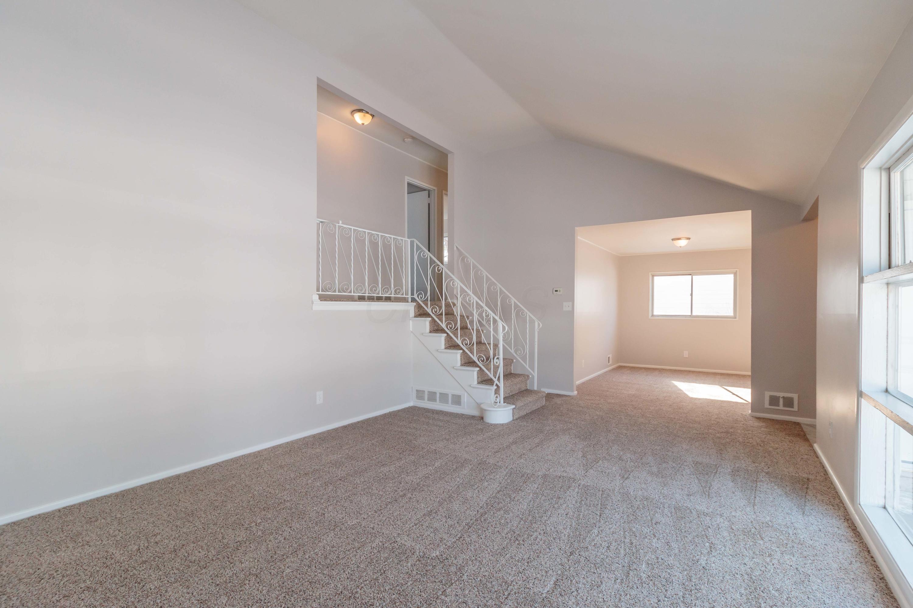 1338 Country Club Road Columbus, OH 43227 - Photo 6 of 42 Gallery Image 6
