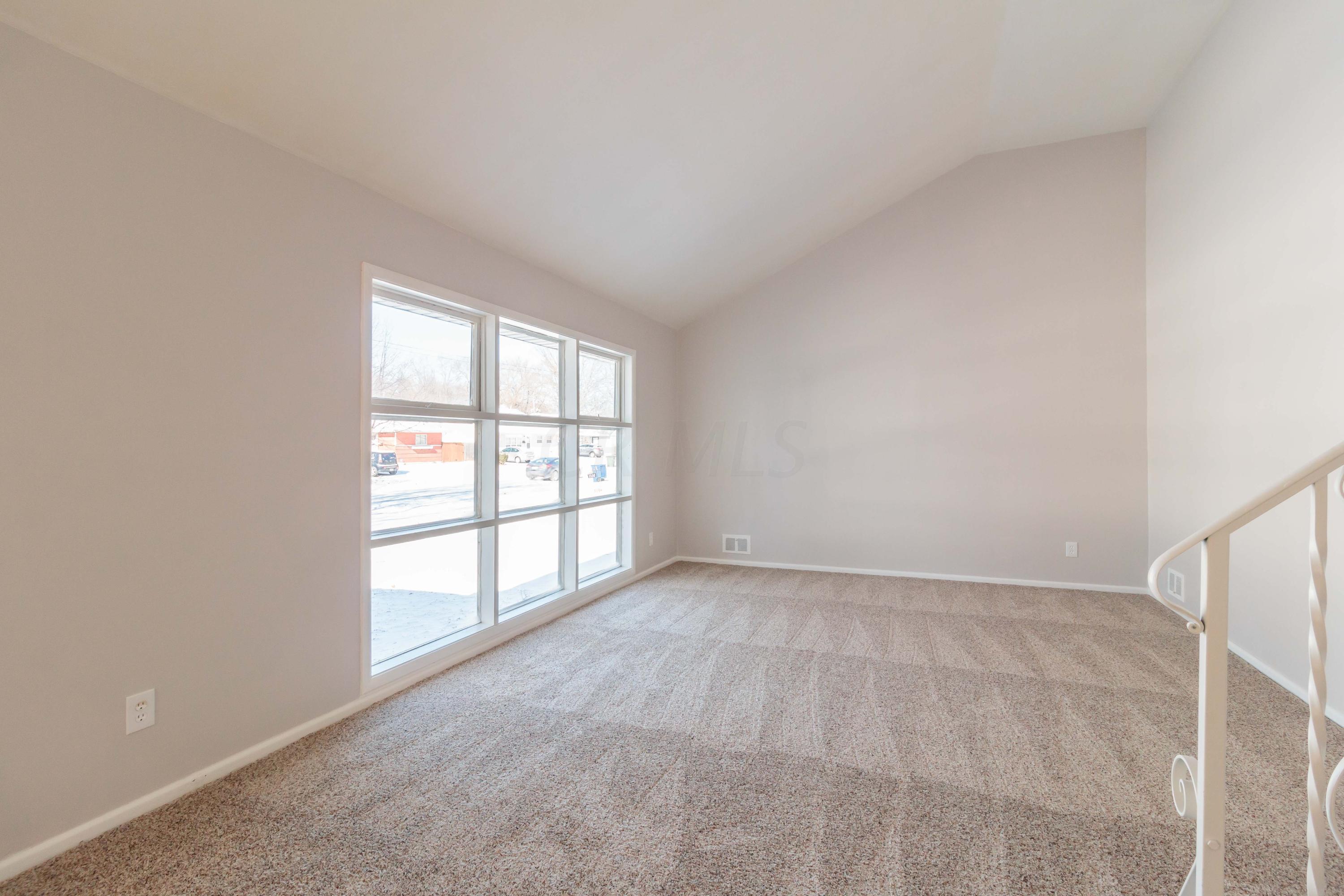 1338 Country Club Road Columbus, OH 43227 - Photo 7 of 42 Gallery Image 7