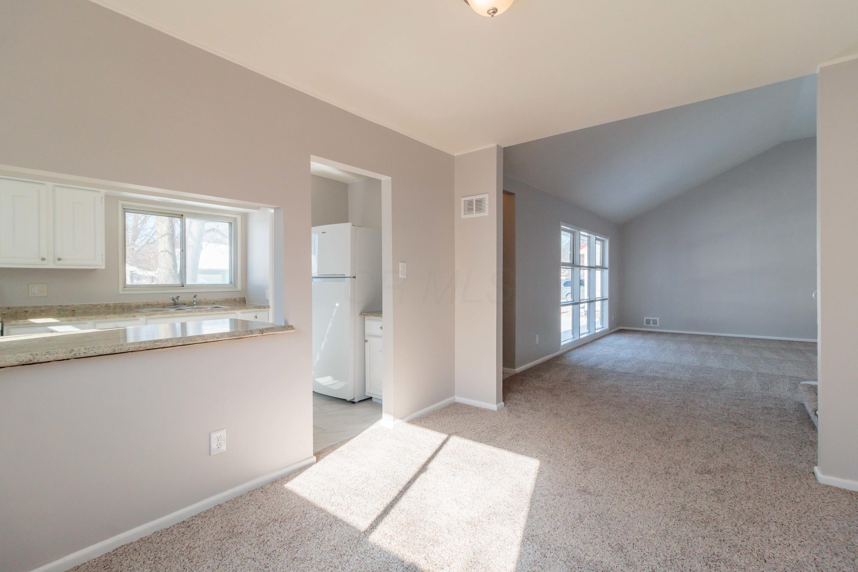 1338 Country Club Road Columbus, OH 43227 - Photo 10 of 42 Gallery Image 10