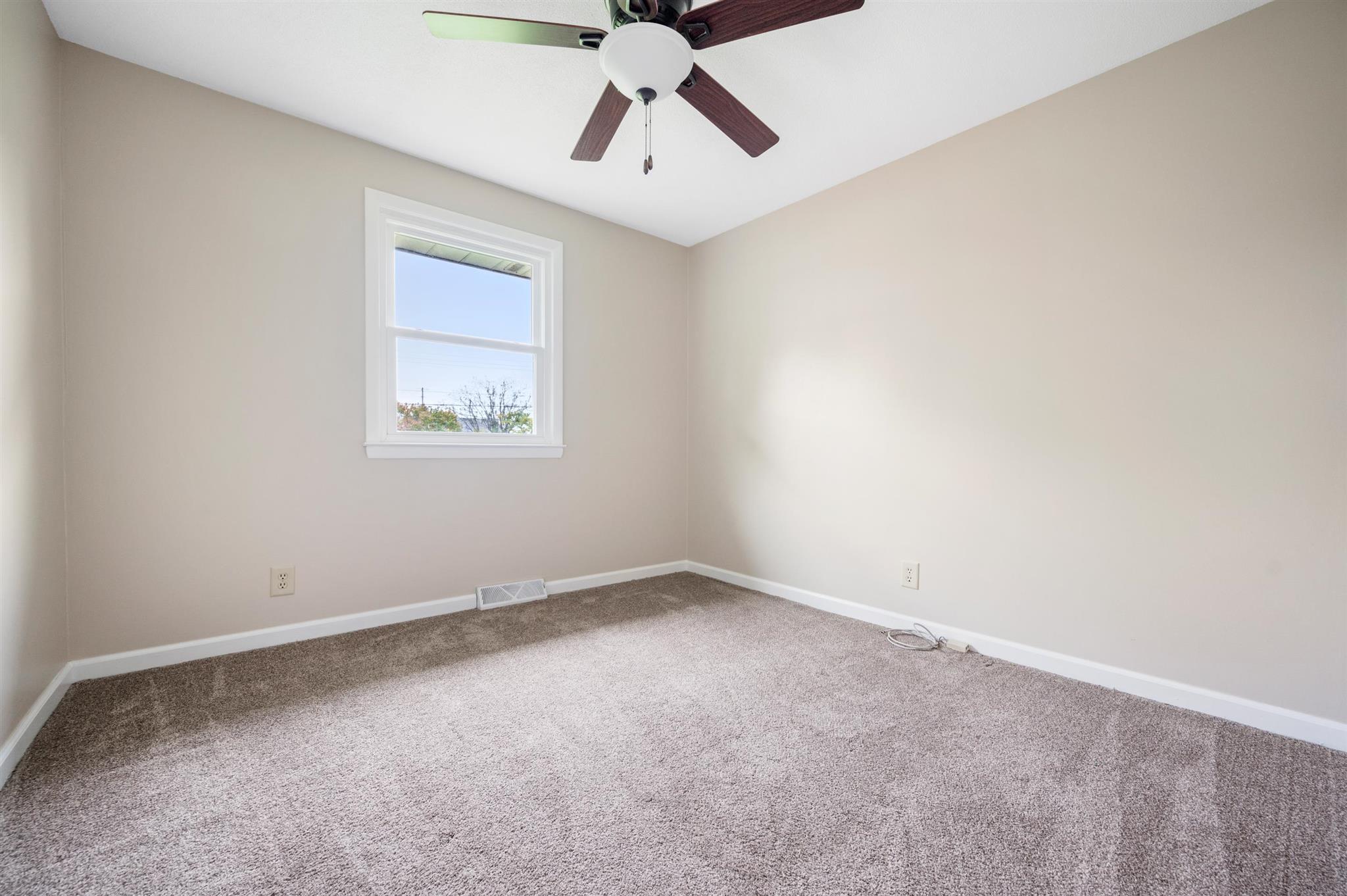 905 East Cooper Road Muncie, IN 47303 - Photo 13 of 19 Gallery Image 13