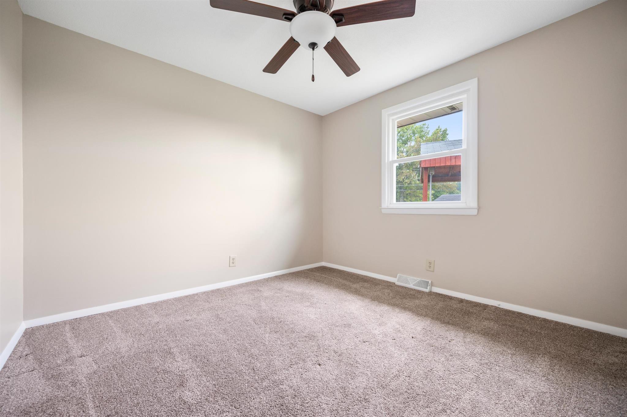 905 East Cooper Road Muncie, IN 47303 - Photo 14 of 19 Gallery Image 14