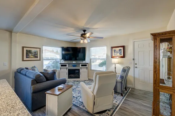 $170,000 | 1001 Sylmar Avenue, Unit 3, Clovis, CA 93612