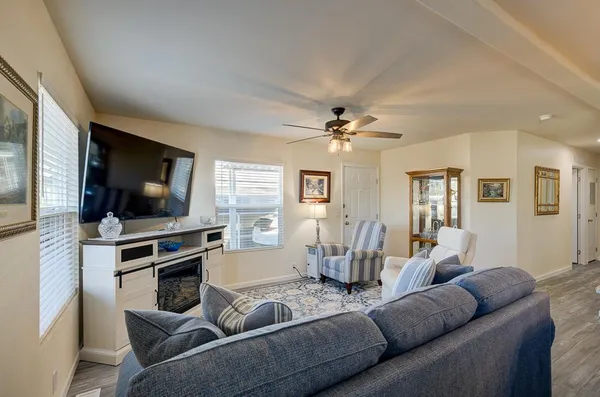 $170,000 | 1001 Sylmar Avenue, Unit 3, Clovis, CA 93612