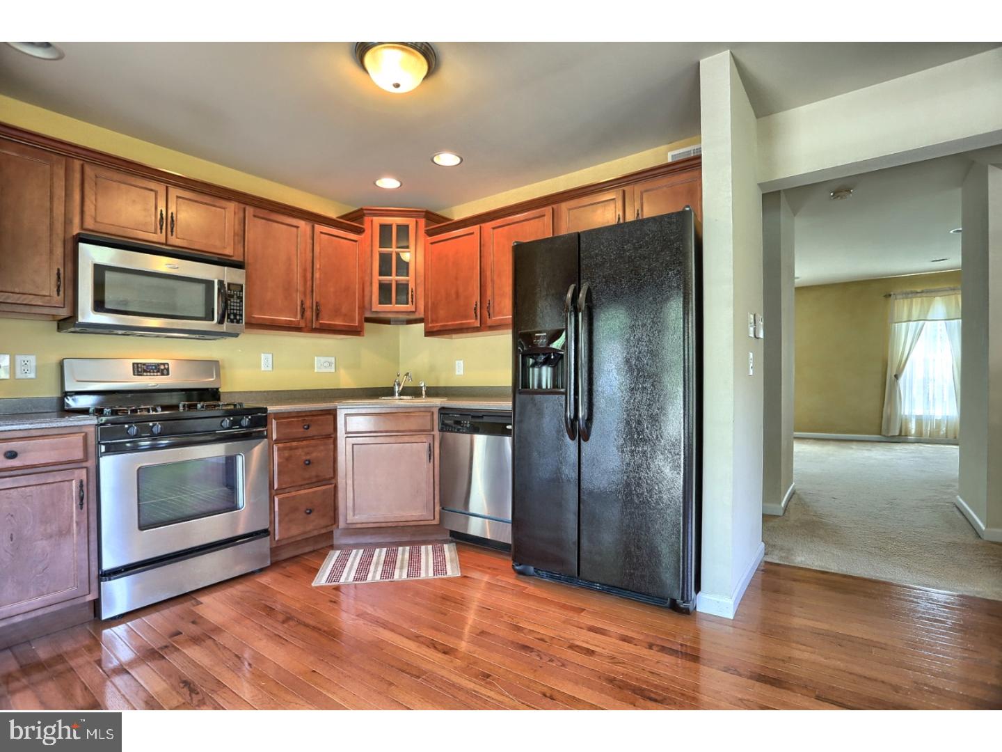 22 Chaser Court Reading, PA 19607 - Photo 6 of 24 Kitchen