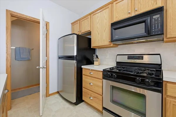 $250,000 | 13808 54th Avenue North, Plymouth, MN 55446