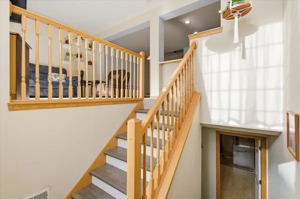 $250,000 | 13808 54th Avenue North, Plymouth, MN 55446