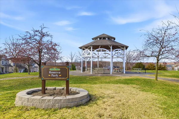 $250,000 | 13808 54th Avenue North, Plymouth, MN 55446