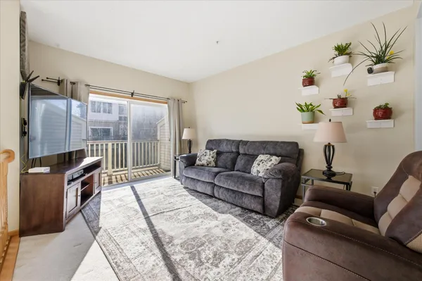 $250,000 | 13808 54th Avenue North, Plymouth, MN 55446