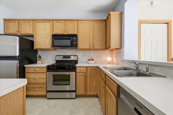 $250,000 | 13808 54th Avenue North, Plymouth, MN 55446