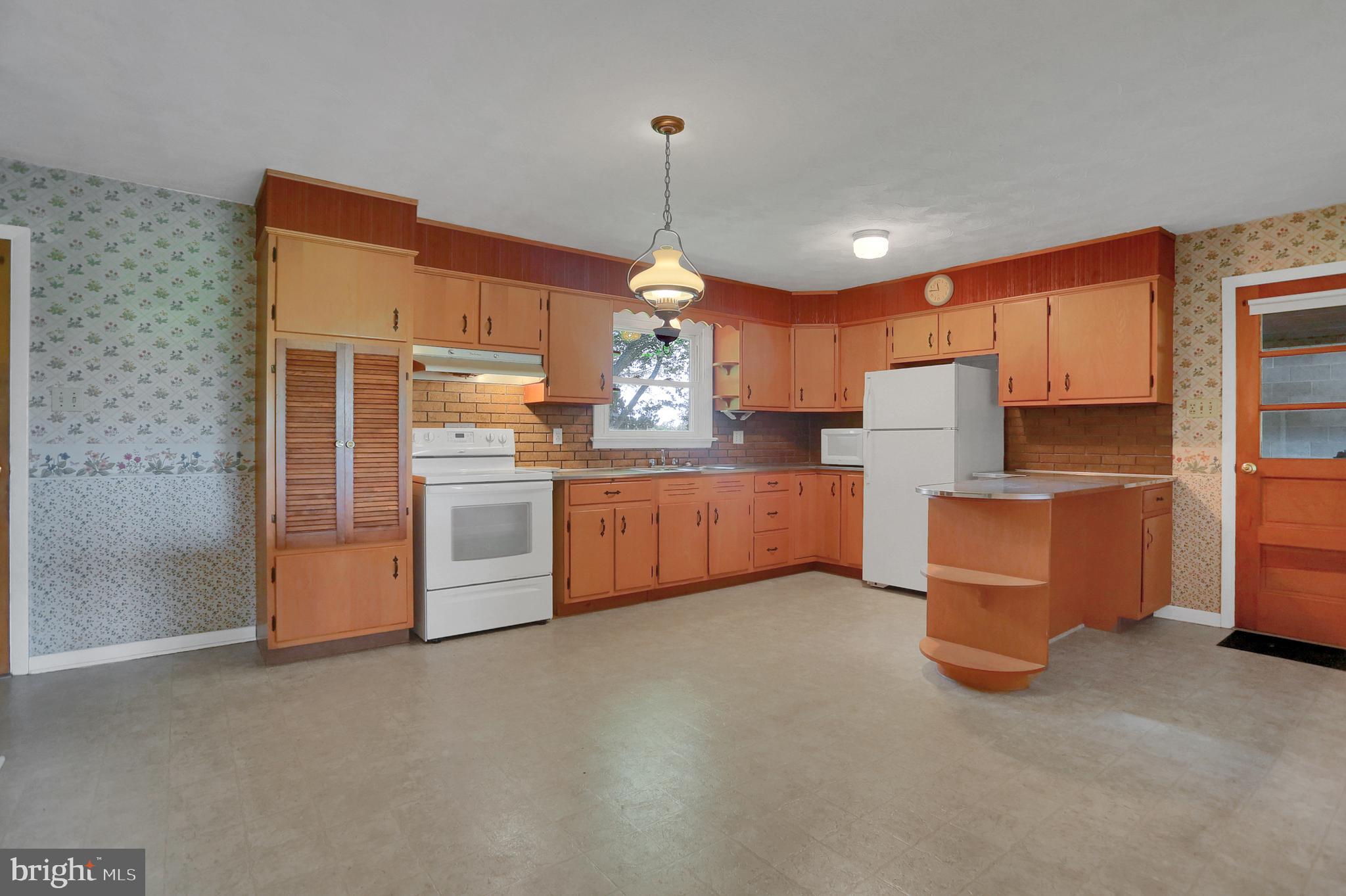 4240 Fairview Road Columbia, PA 17512 - Photo 3 of 40 Kitchen with access to Garage and Backyard