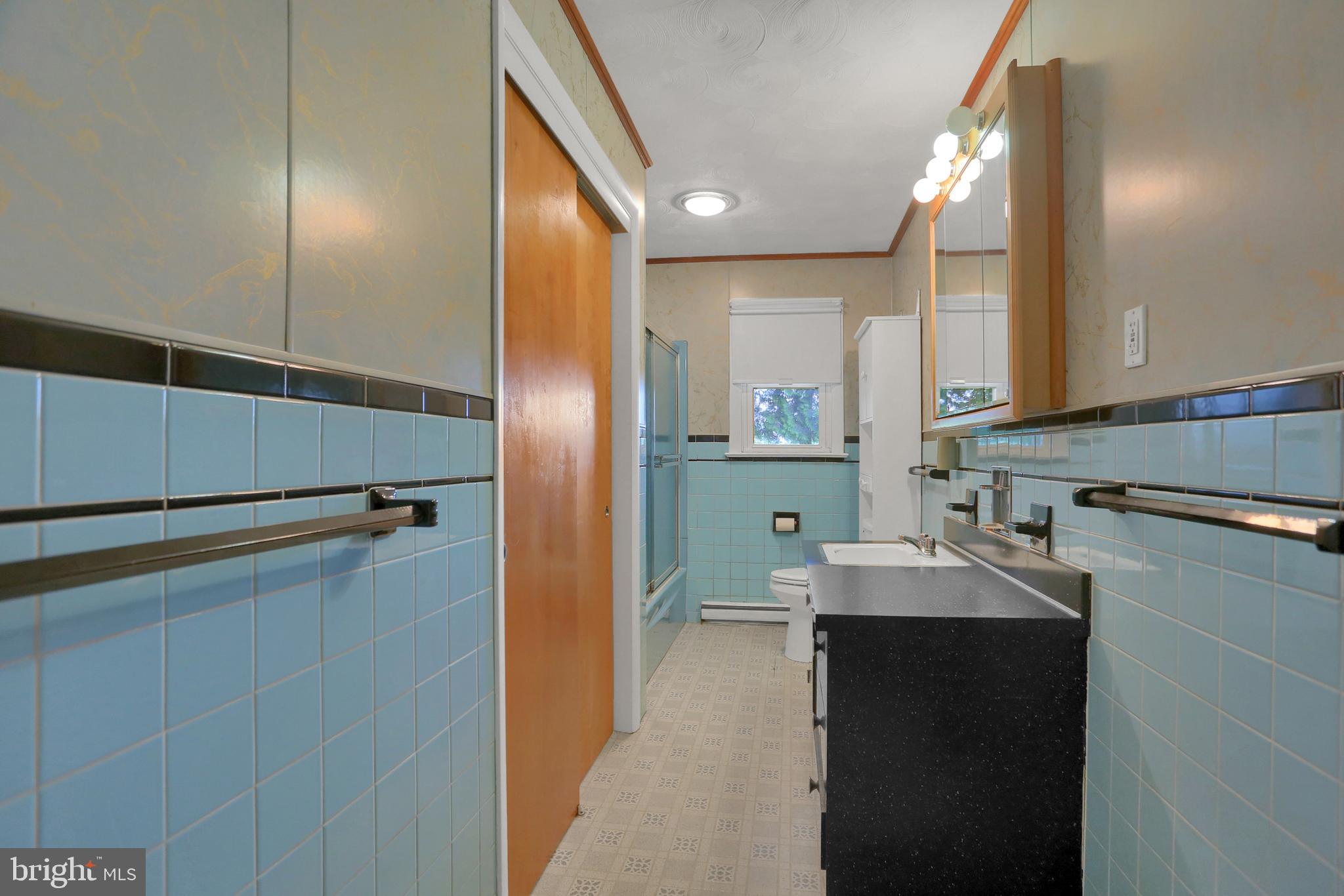 4240 Fairview Road Columbia, PA 17512 - Photo 4 of 40 Gallery Image 4