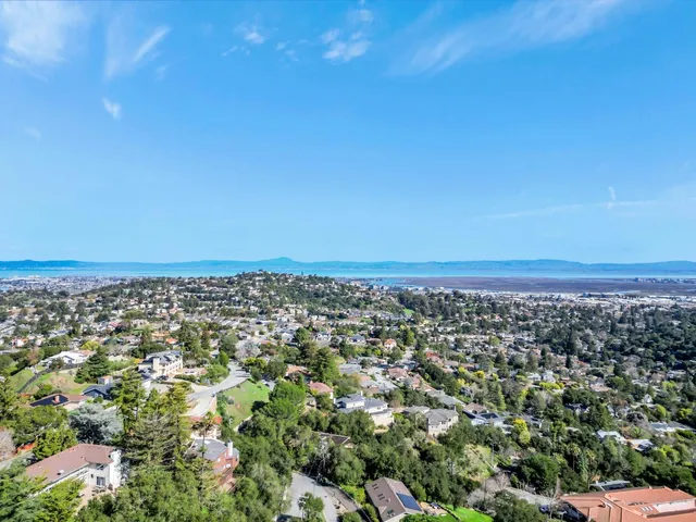 $6,800,000 | 222 Oakley Avenue, San Carlos, CA 94070