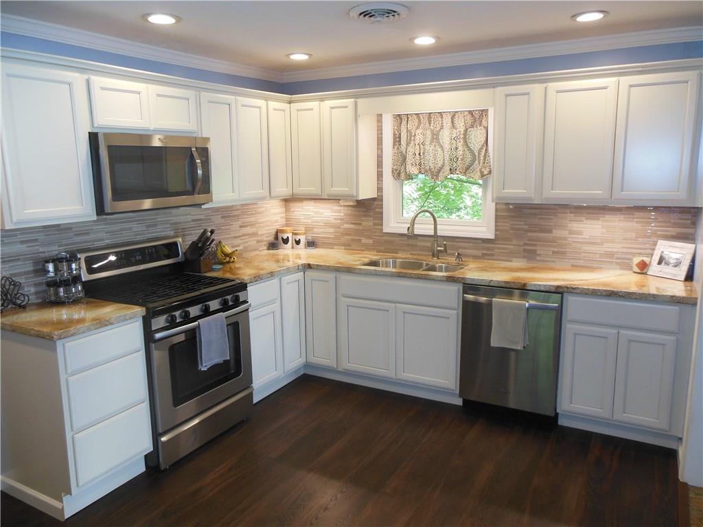 119 Spiker Road Cabot, PA 16023 - Photo 10 of 25 Beautiful kitchen