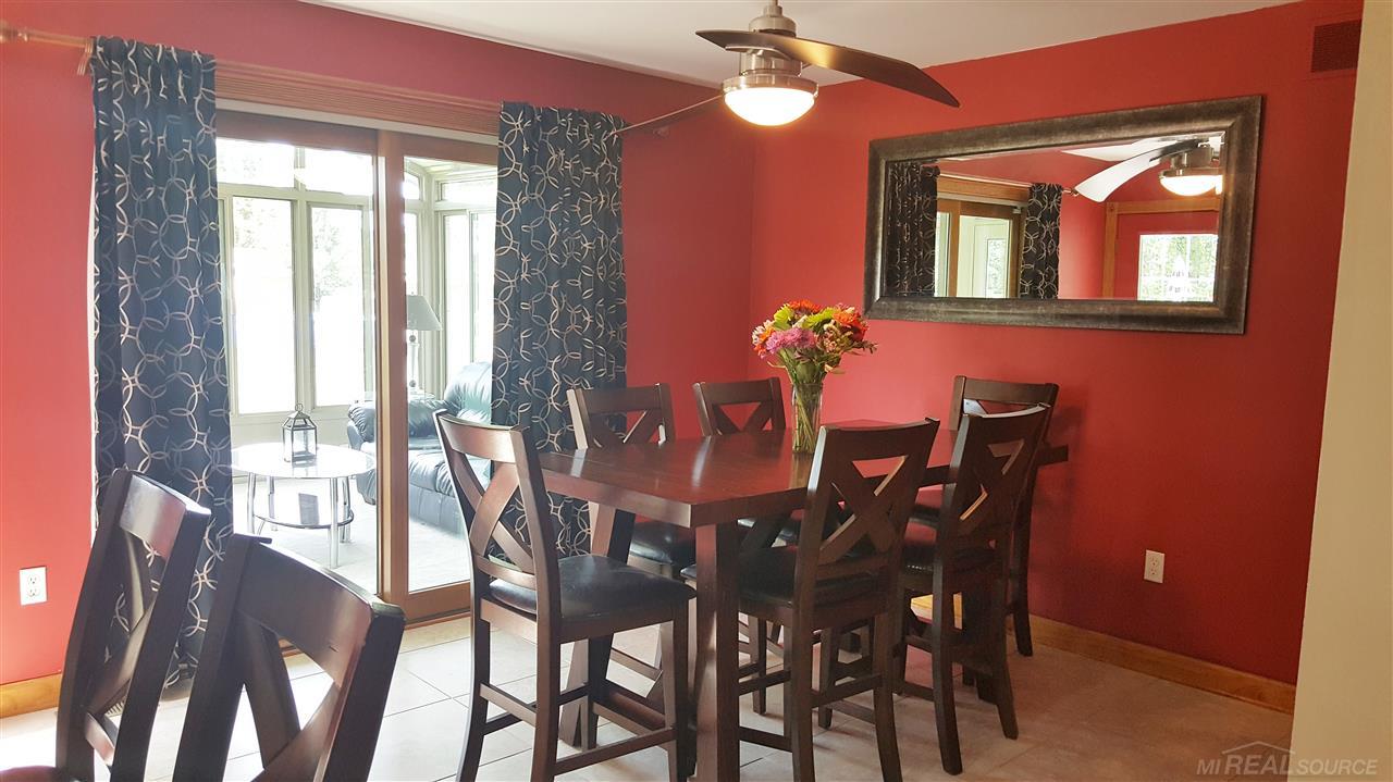 54123 County Line Road New Baltimore, MI 48047 - Photo 12 of 36