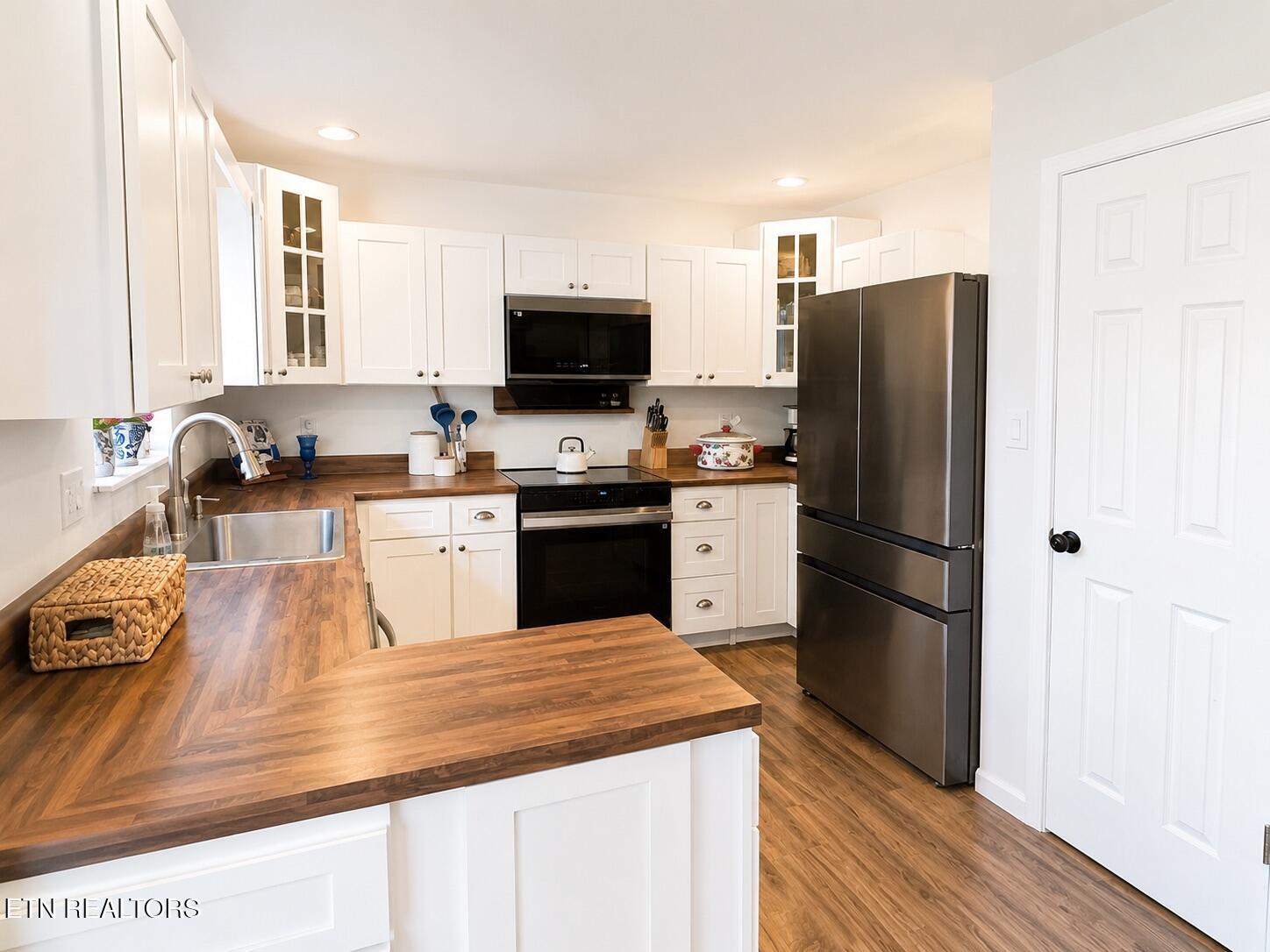 571 Patterson Road Walland, TN 37886 - Photo 7 of 23 Kitchen