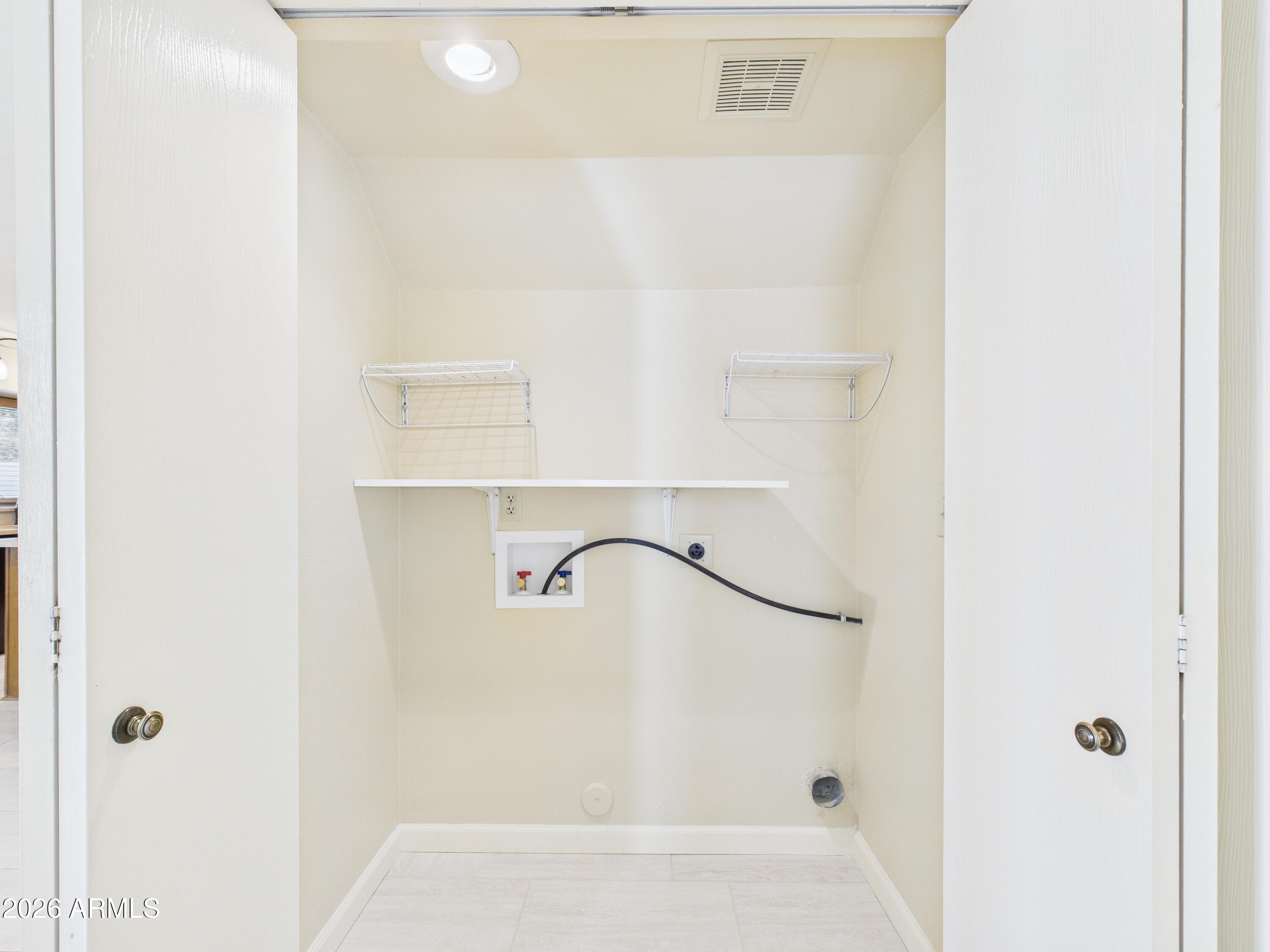 2750 East Rock Wren Road Phoenix, AZ 85048 - Photo 56 of 90 81 2750 E Rock Wren Rd Phoenix Inside La