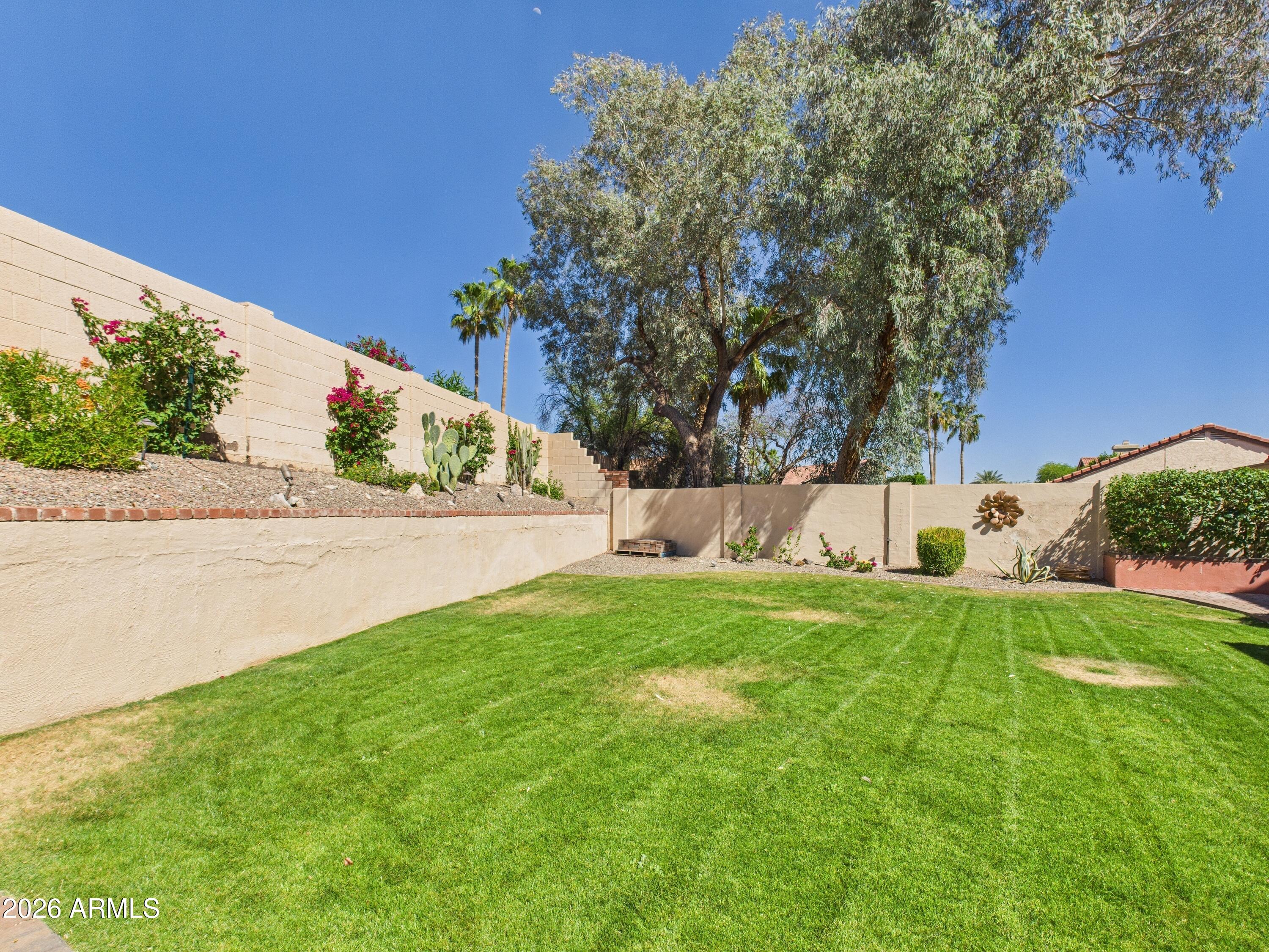 2750 East Rock Wren Road Phoenix, AZ 85048 - Photo 75 of 90 a view of back yard of the house