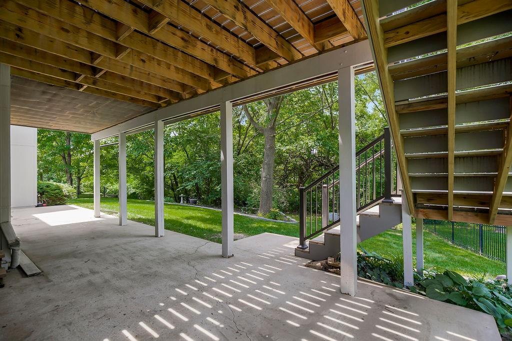 808 Southwest Springwater Lane Lee's Summit, MO 64081 - Photo 6 of 20