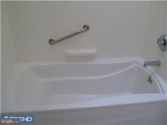423 Valley Road Elkins Park, PA 19027 - Photo 10 of 12 Bathroom