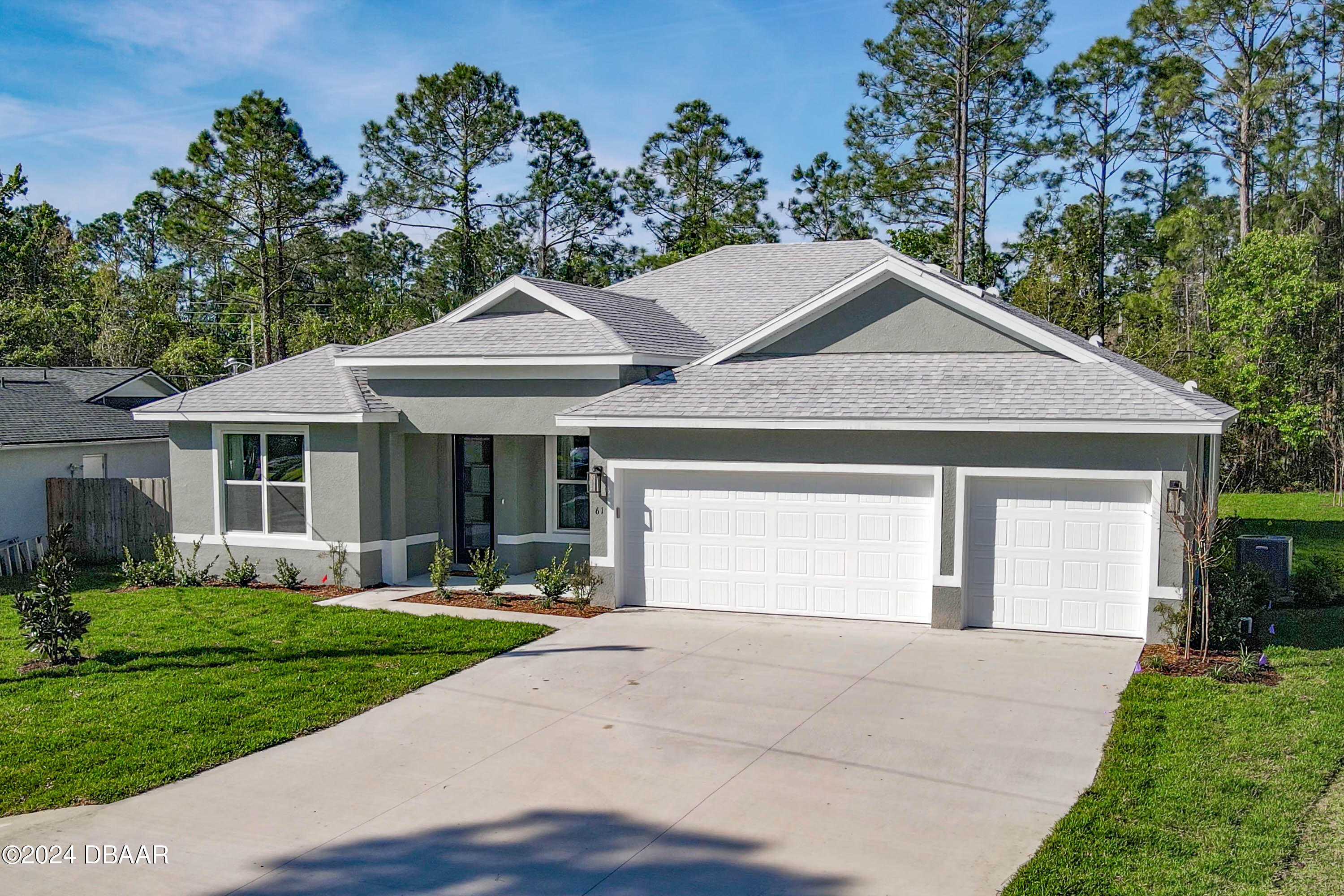 61 Putter Drive Palm Coast, FL 32164 - Photo 1 of 18 Main