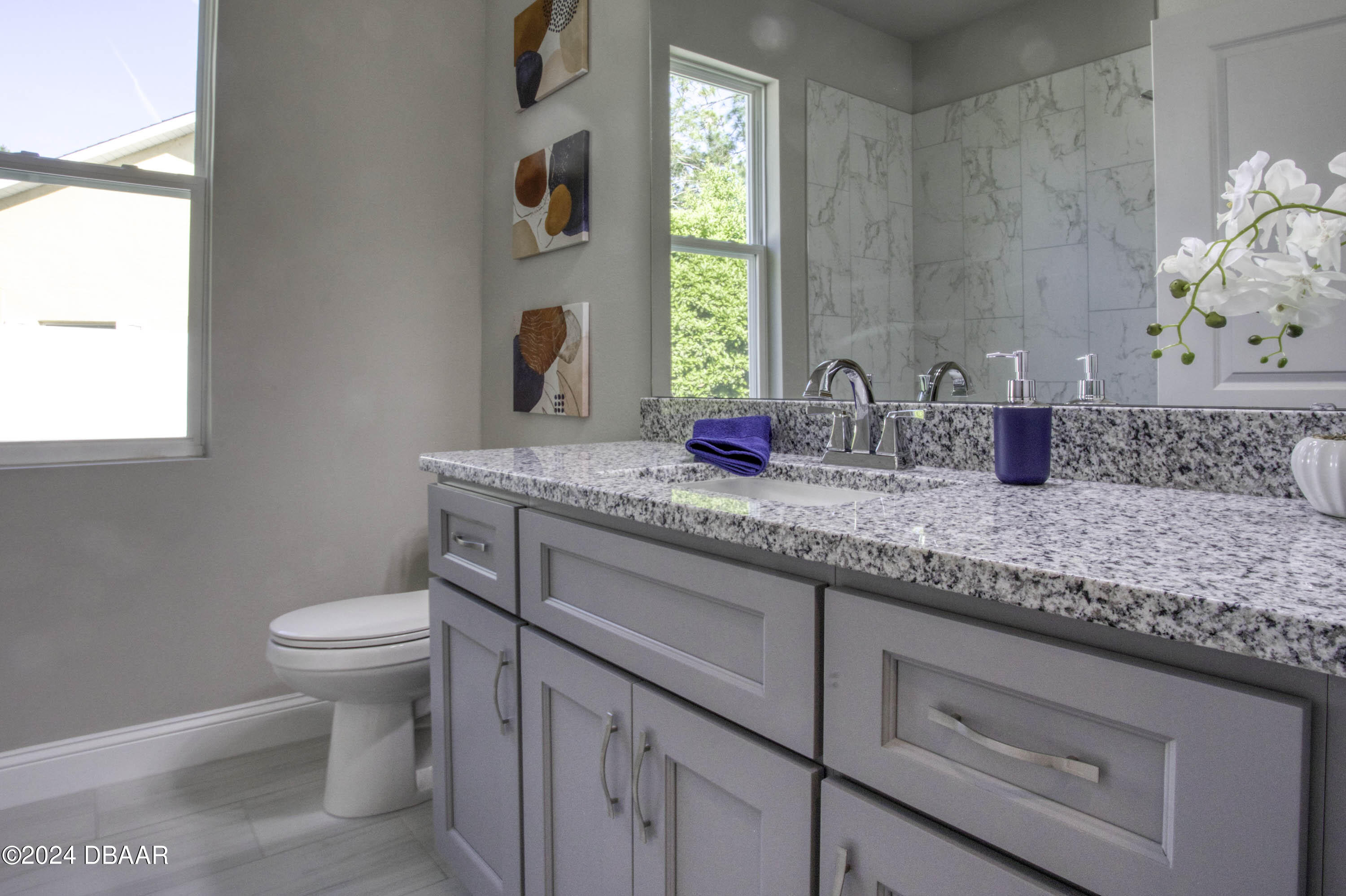 61 Putter Drive Palm Coast, FL 32164 - Photo 15 of 18 Hall bath
