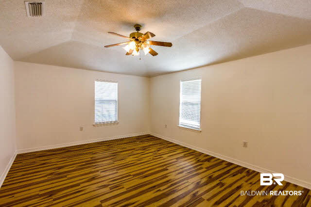21675 Broad Street Silverhill, AL 36576 - Photo 13 of 31 Turtle Back Ceiling