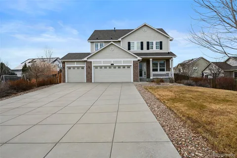 a view of house and outdoor space