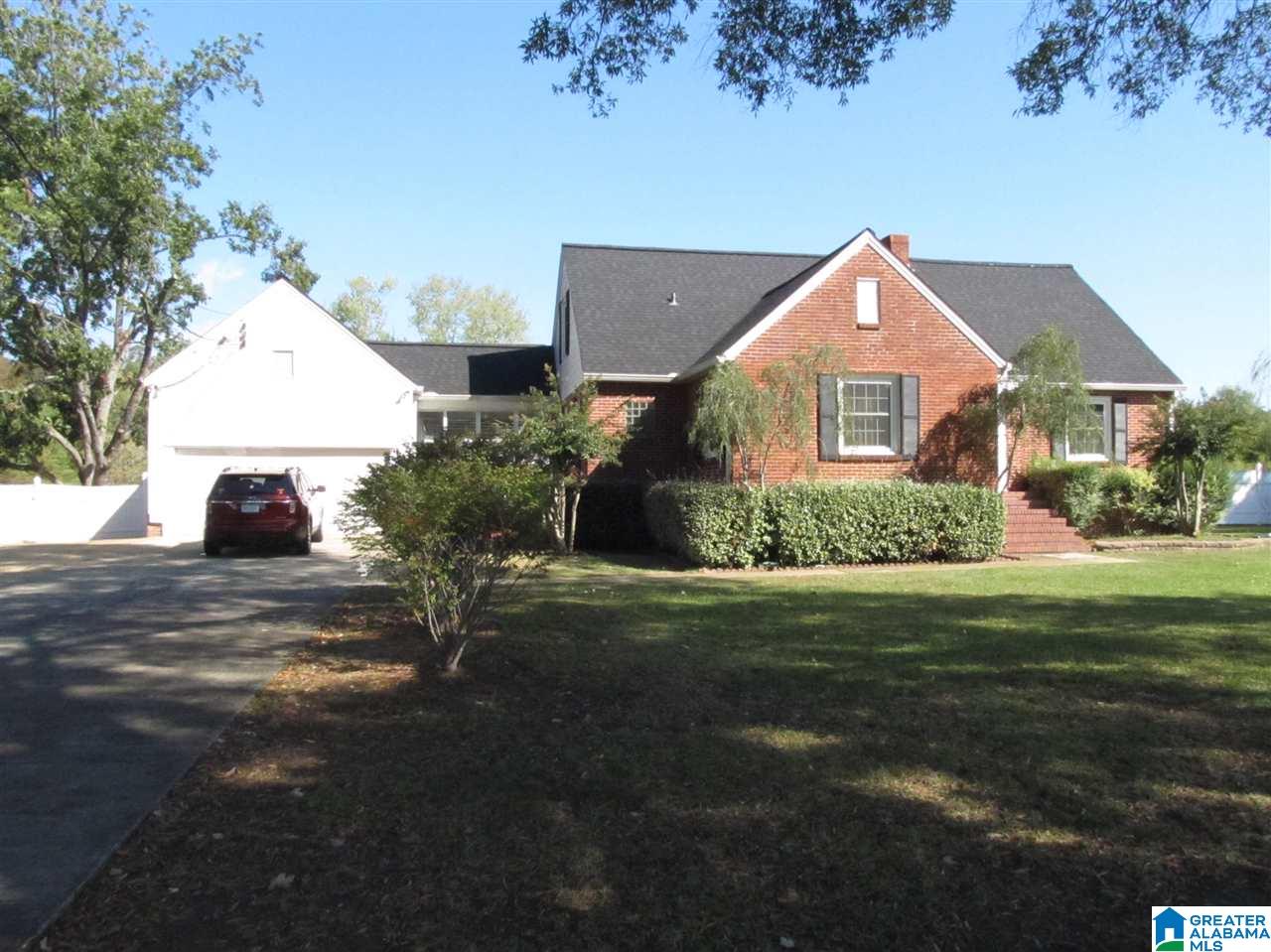 4580 Eulaton Road Anniston, AL 36201 - Photo 2 of 38