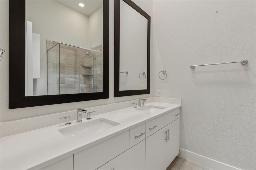 14955 Oak Street Addison, TX 75001 - Photo 18 of 39