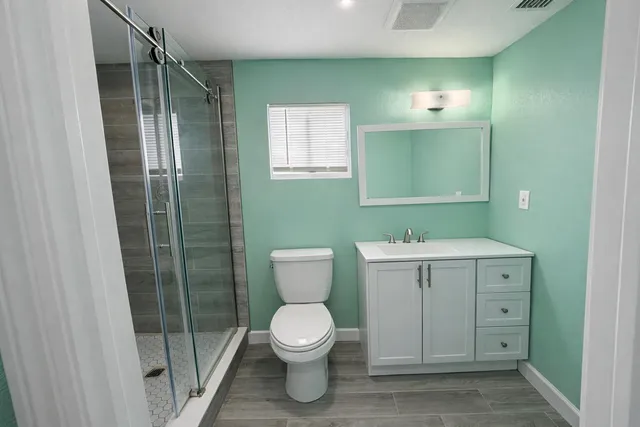 $440,000 | 1381 West 1st Street, Riviera Beach, FL 33404