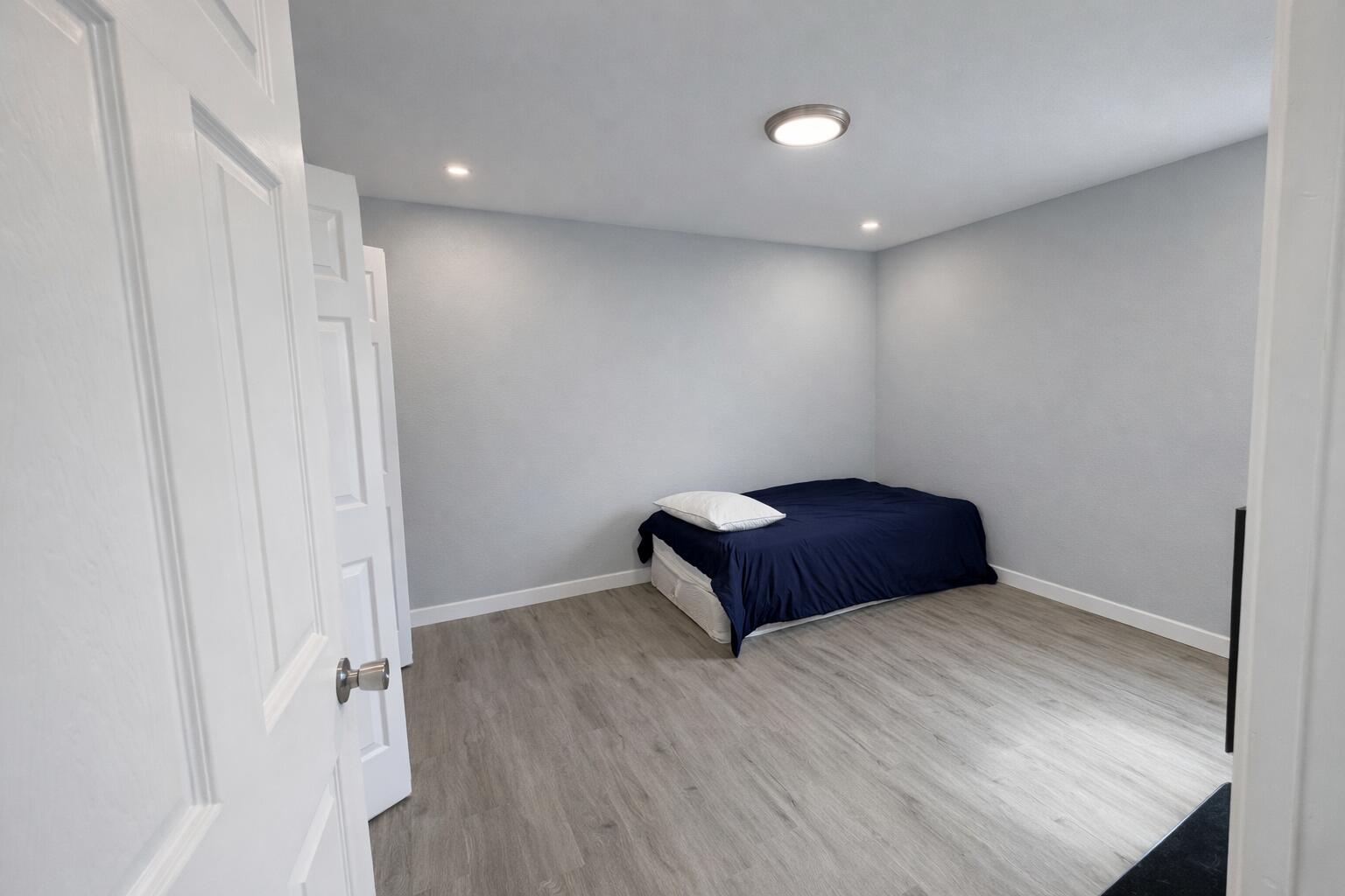 1381 West 1st Street Riviera Beach, FL 33404 - Photo 19 of 30 076BF0DA-1E0E-4F3F-9620-7CF9F99E3BB8