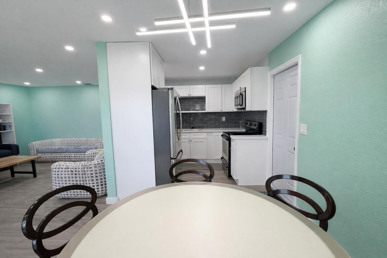 1381 West 1st Street Riviera Beach, FL 33404 - Photo 10 of 30 828E1A50-75E0-4C49-BAEB-E222FA0B6060