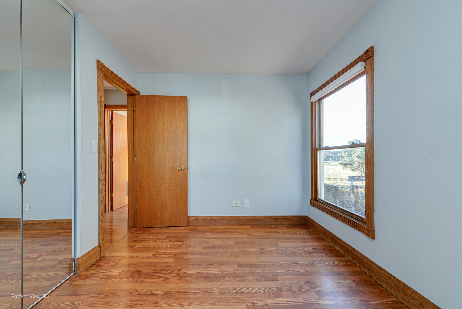 216 Kosan Circle Streamwood, IL 60107 - Photo 15 of 34 a view of an empty room and window
