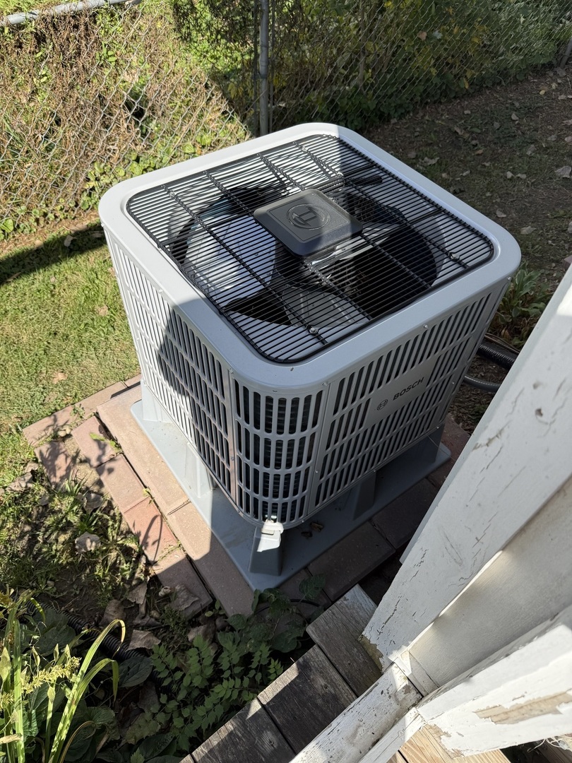 216 Kosan Circle Streamwood, IL 60107 - Photo 26 of 34 a view of balcony with wooden floor