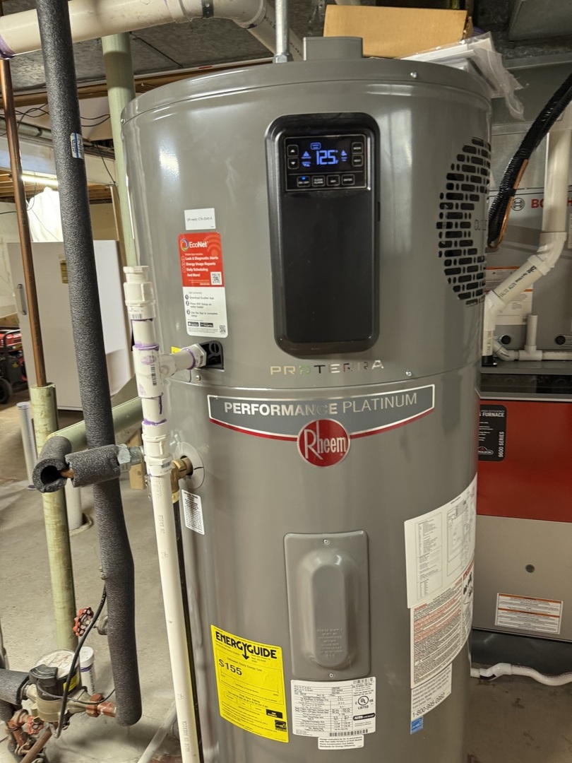 216 Kosan Circle Streamwood, IL 60107 - Photo 27 of 34 a view of a room with gym equipment