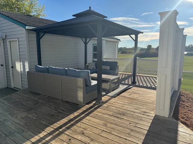 $315,000 | 216 Kosan Circle, Streamwood, IL 60107