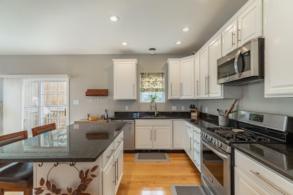 6 Milton Ridge Road, Unit 6 Lynn, MA 01902 - Photo 3 of 34