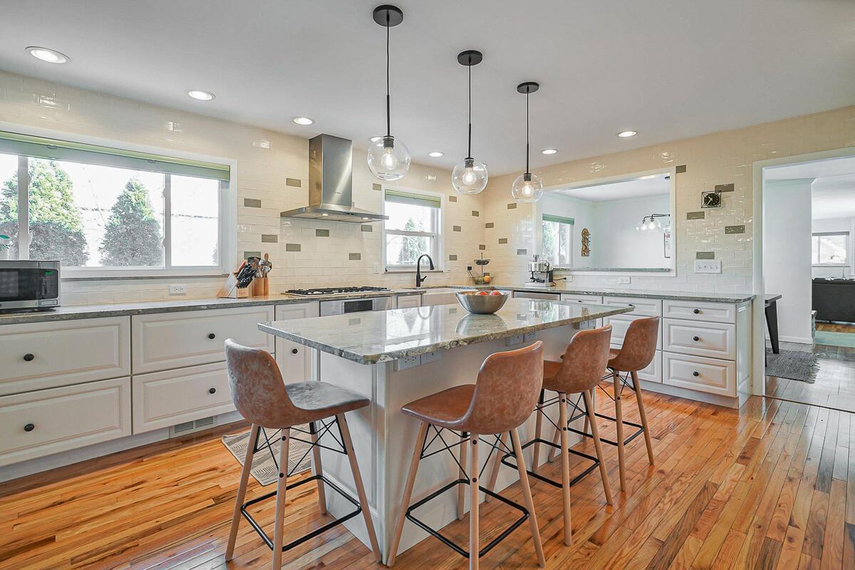 157 South Gould Road Columbus, OH 43209 - Photo 11 of 33