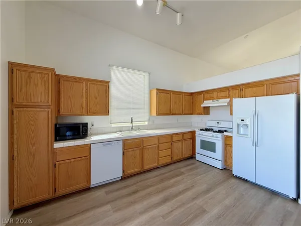 $1,950 | 846 Zinnia Circle, Henderson, NV 89015