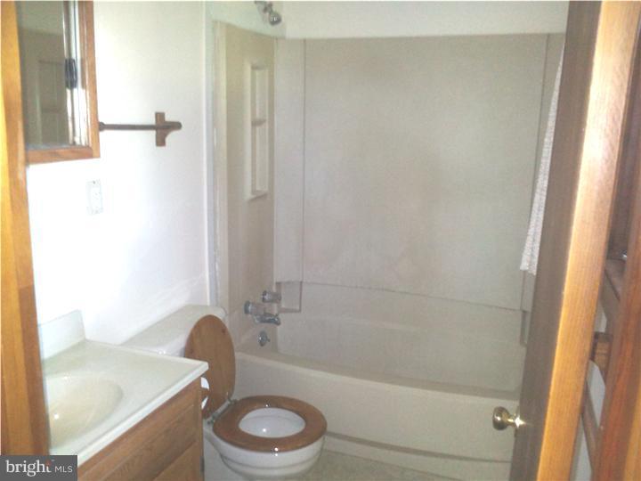 549 Richards Road Kennett Square, PA 19348 - Photo 15 of 22 Bathroom