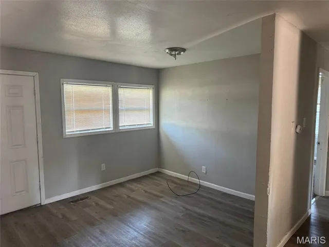 $85,000 | 332 Banff Circle, St. Louis, MO 63137