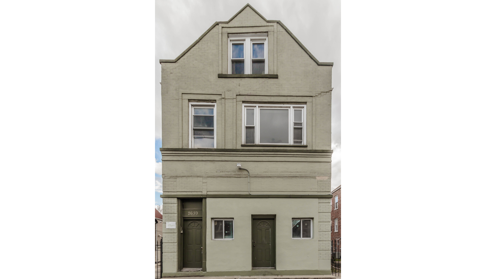 2639 West 25th Street, Unit 2F Chicago, IL 60608 - Photo 1 of 11 a view of a house with a windows